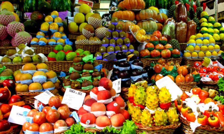 Real Brazilian Conversations #33: 4 Frutas brasileiras que você deveria experimentar